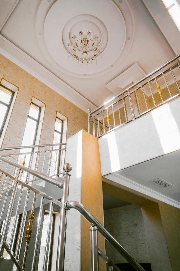 Rich Hotel Туркестан Экстерьер фото