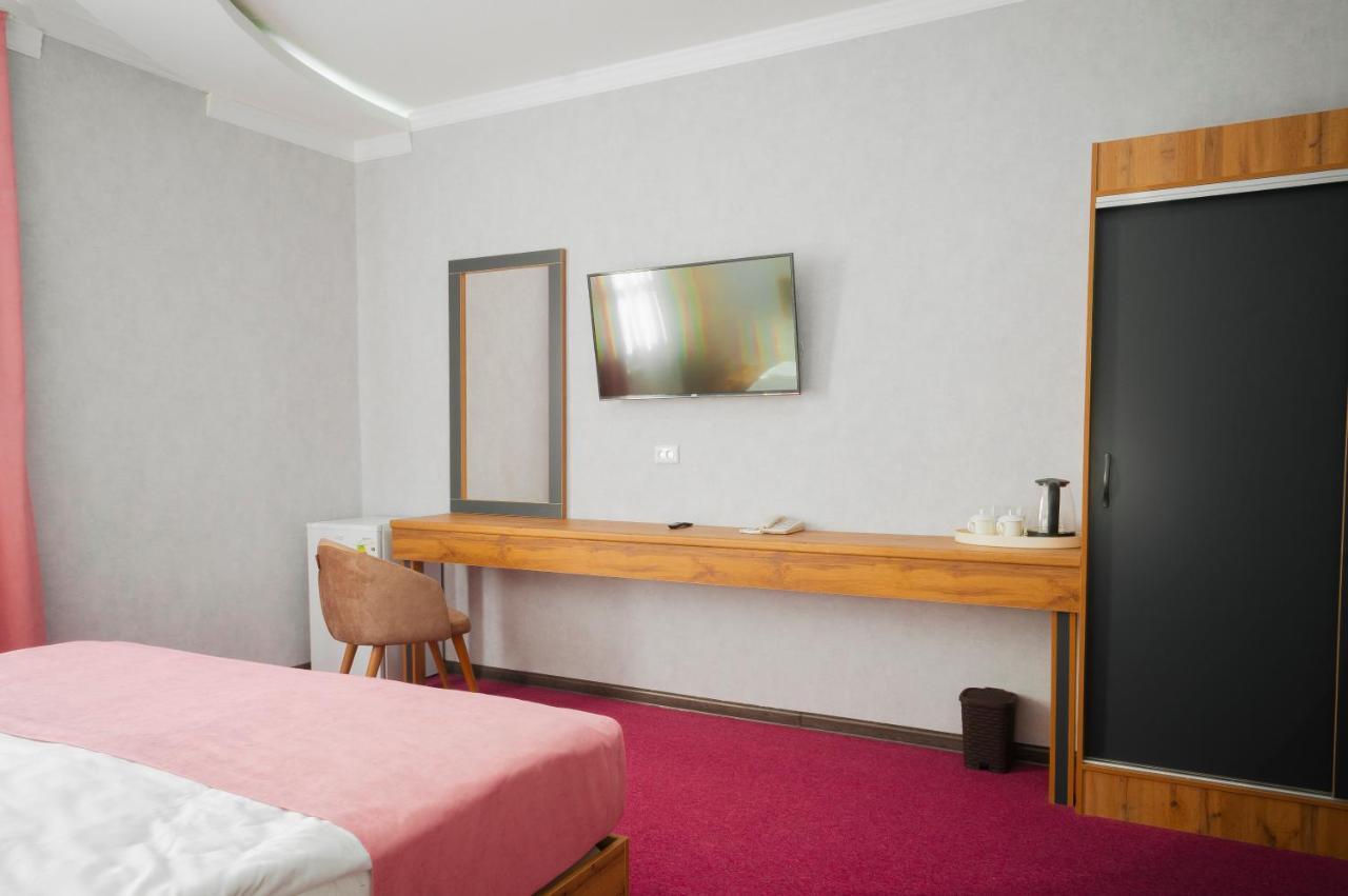 Rich Hotel Туркестан Экстерьер фото